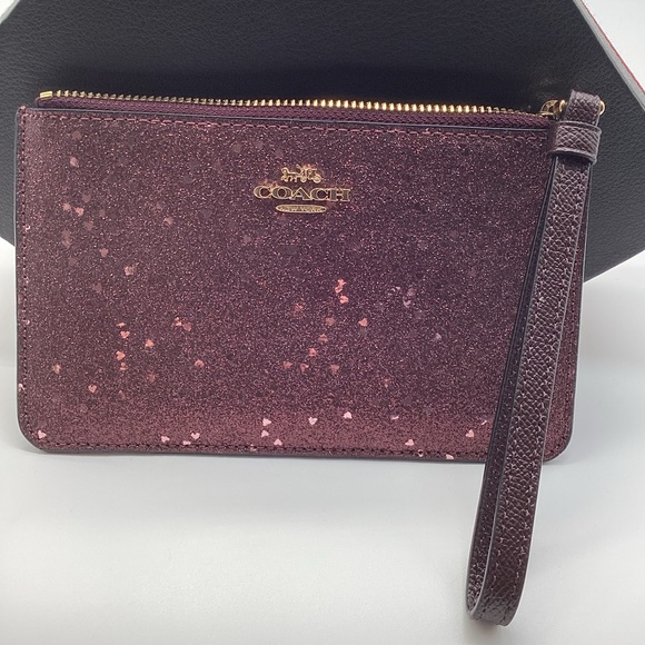 Coach Boxed Small Wristlet With Heart Glitter Raspberry Red BN w/ Tags - No Box - Picture 6 of 12